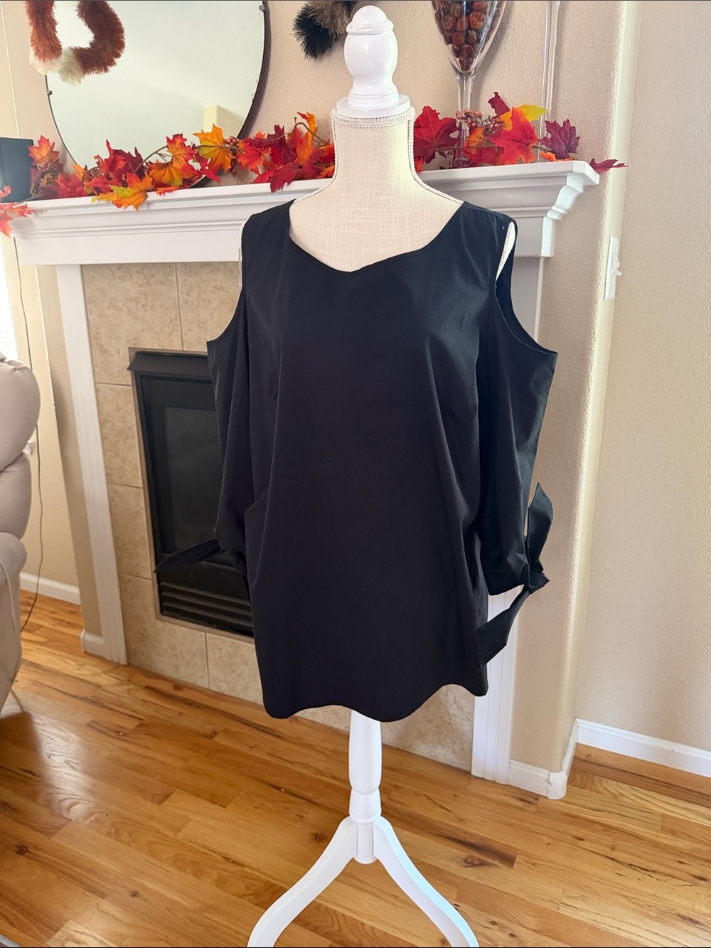 Zac & Rachel Black Cold-Shoulder Blouse